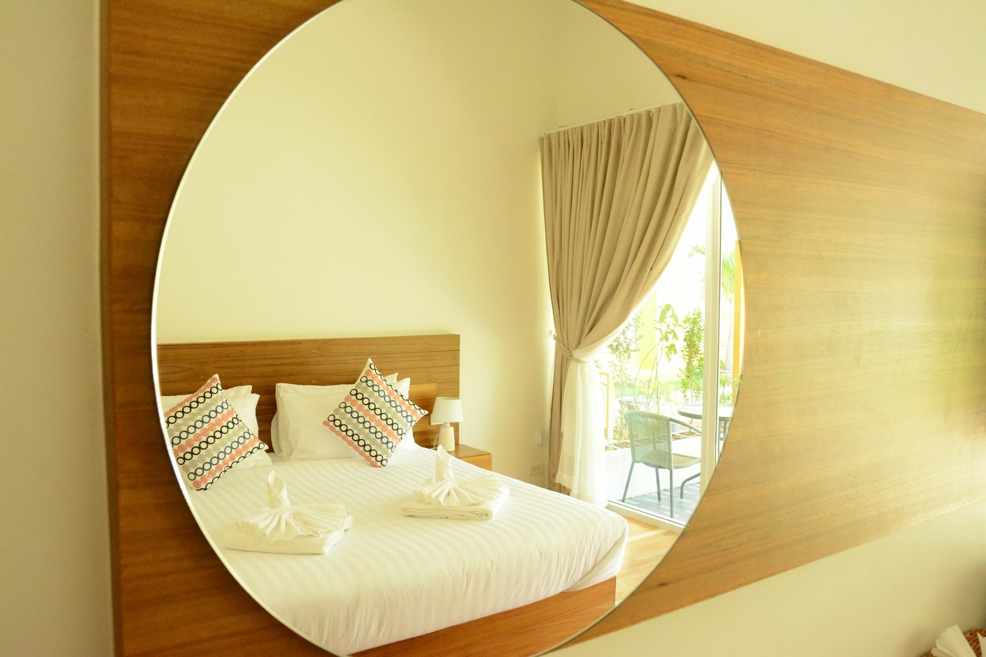 Jazz U Garden Resort 카타 비치 외부 사진